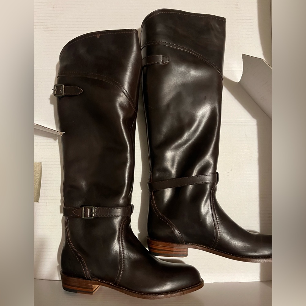 Frye Riding Boots (Dorado), dark brown 7.5 M